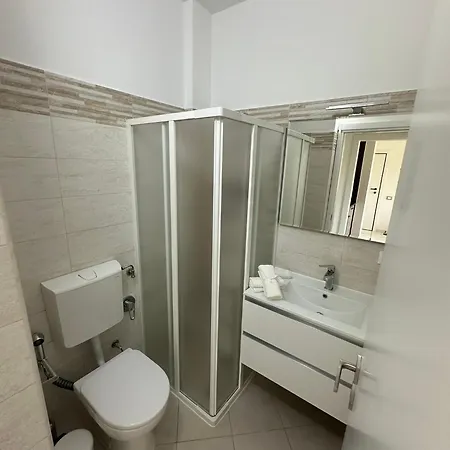 Elegante Appartamento A Due Passi Dal Mare Rimini Exterior photo
